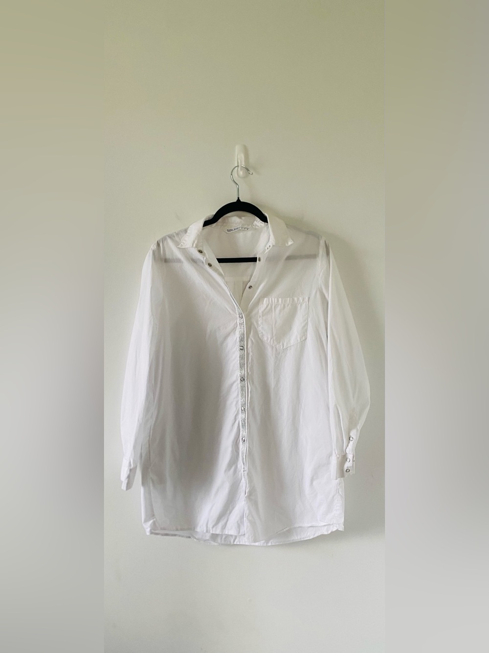 Zara White Oversized Accent Button Down Long Sleeve Blouse Size M Minimalist EUC